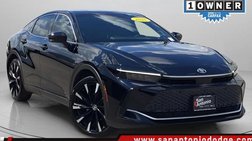 2025 Toyota Crown Platinum