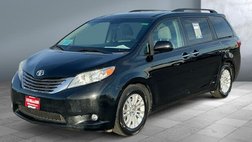2016 Toyota Sienna XLE 7-Passenger Auto Access Seat
