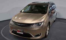 2018 Chrysler Pacifica Hybrid Touring L