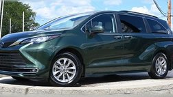 2022 Toyota Sienna XLE 7-Passenger