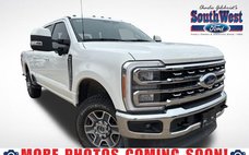 2023 Ford Super Duty F-350 Lariat
