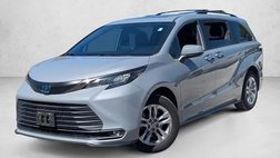 2022 Toyota Sienna Woodland Edition