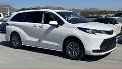 2023 Toyota Sienna LE 8-Passenger