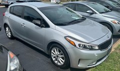 2017 Kia Forte5 LX