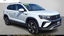 2024 Volkswagen Taos SE 4Motion