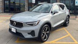 2025 Volvo XC40 B5 Core Bright Theme