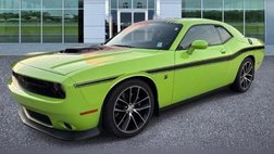 2015 Dodge Challenger R/T Scat Pack Shaker