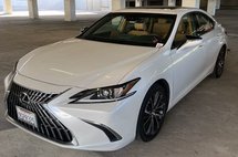 2023 Lexus ES 300h ES 300h