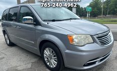 2013 Chrysler Town and Country Touring-L