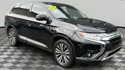 2020 Mitsubishi Outlander SE