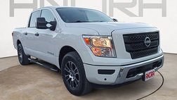 2023 Nissan Titan SV