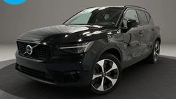 2023 Volvo XC40 B4 Ultimate Dark Theme