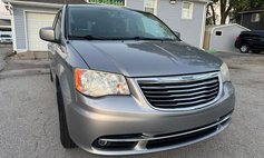 2013 Chrysler Town and Country Touring