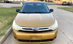 Focus Gold  I A、II B、Ⅲ No Reserve: 300-Mile 2001 Ford Focus ZX3 5-Speed for sale on