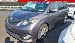 2012 Toyota Sienna SE 8-Passenger