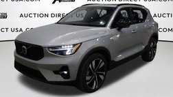 2025 Volvo XC40 B5 Plus Dark Theme