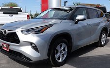 2023 Toyota Highlander LE