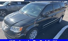 2016 Chrysler Town and Country Touring