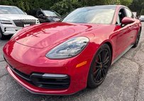2019 Porsche Panamera GTS