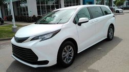 2023 Toyota Sienna LE 8-Passenger