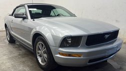 2005 Ford Mustang Deluxe