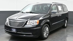 2016 Chrysler Town and Country Touring-L Anniversary Edition