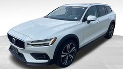 2023 Volvo V60 Cross Country B5 Plus