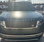 2025 Land Rover Range Rover P550e SE