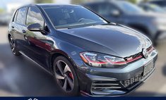 2019 Volkswagen Golf GTI SE