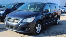 2009 Volkswagen Routan SE