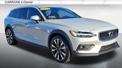 2022 Volvo V60 Cross Country T5