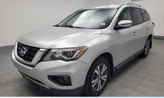 2017 Nissan Pathfinder SV