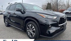 2022 Toyota Highlander Hybrid XLE