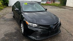 2019 Toyota Camry Hybrid LE