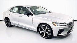 2024 Volvo S60 B5 Plus Dark Theme