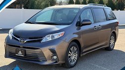 2020 Toyota Sienna XLE
