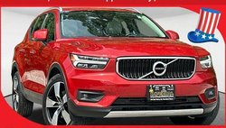 2021 Volvo XC40 T5 Momentum