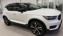 2019 Volvo XC40 T5 R-Design