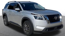 2025 Nissan Pathfinder SV