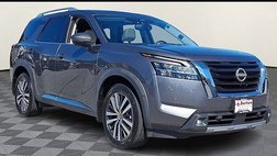 2022 Nissan Pathfinder Platinum