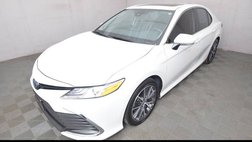 2022 Toyota Camry Hybrid XLE