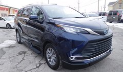 2022 Toyota Sienna XLE 7-Passenger