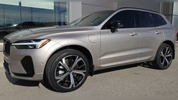 2025 Volvo XC60 T8 Ultra Dark Theme