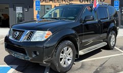 2012 Nissan Pathfinder LE