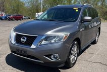 2015 Nissan Pathfinder SV