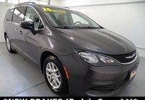 2020 Chrysler Voyager LX