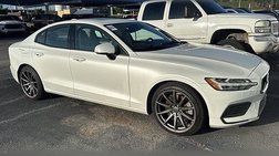 2020 Volvo S60 T6 Momentum