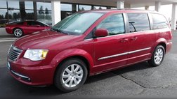 2016 Chrysler Town and Country Touring