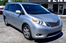 2016 Toyota Sienna XLE 7-Passenger Auto Access Se