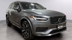 2020 Volvo XC90 T6 Momentum 6-Passenger